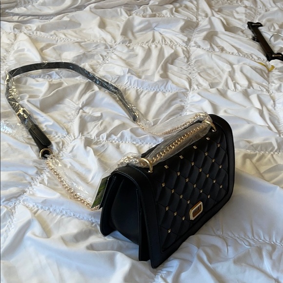 A new Badgley Mischka vegan leather black bag☘️☘️ - Picture 8 of 8